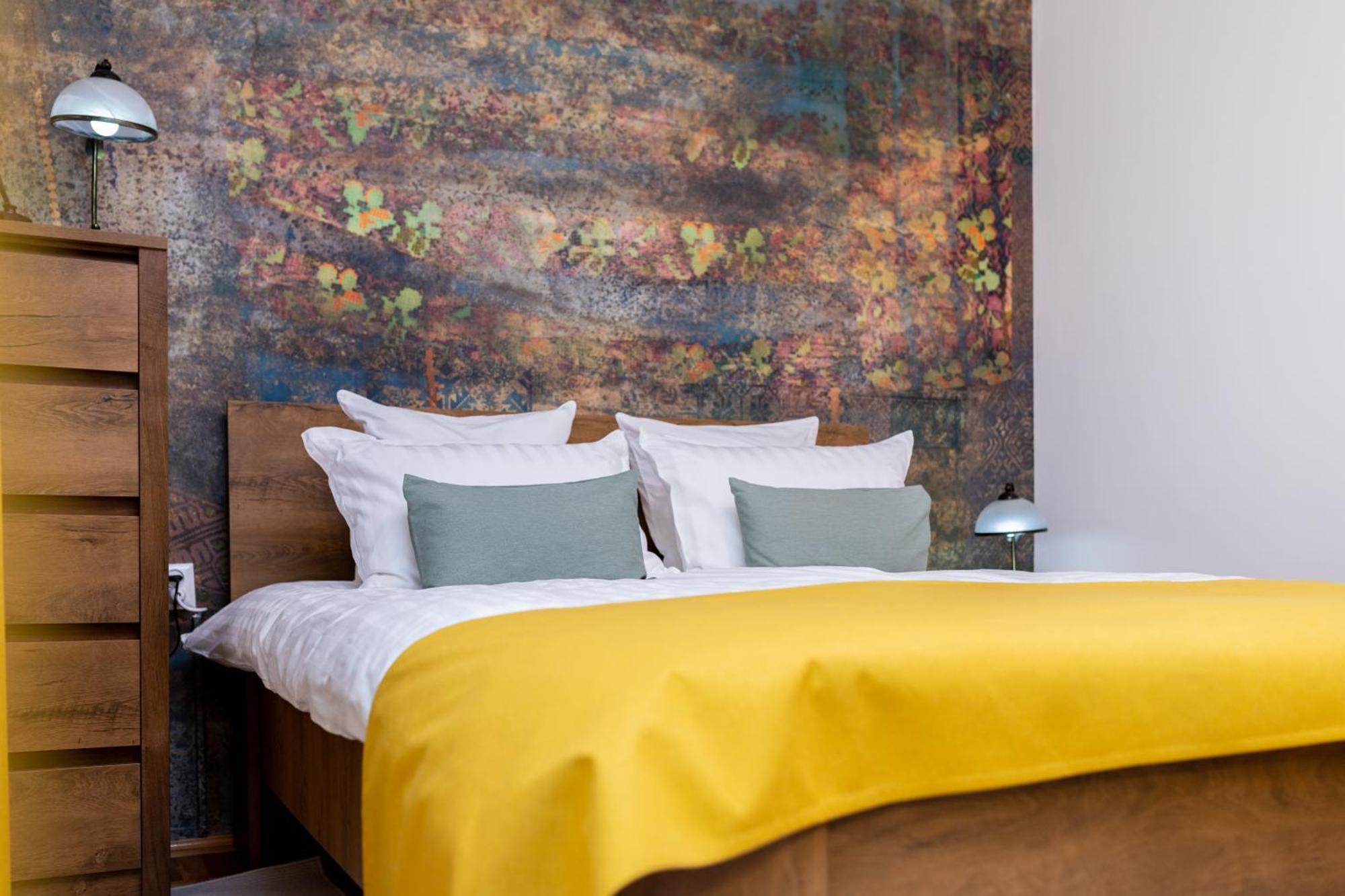 Apartament Octavia Hunedoara Exteriér fotografie